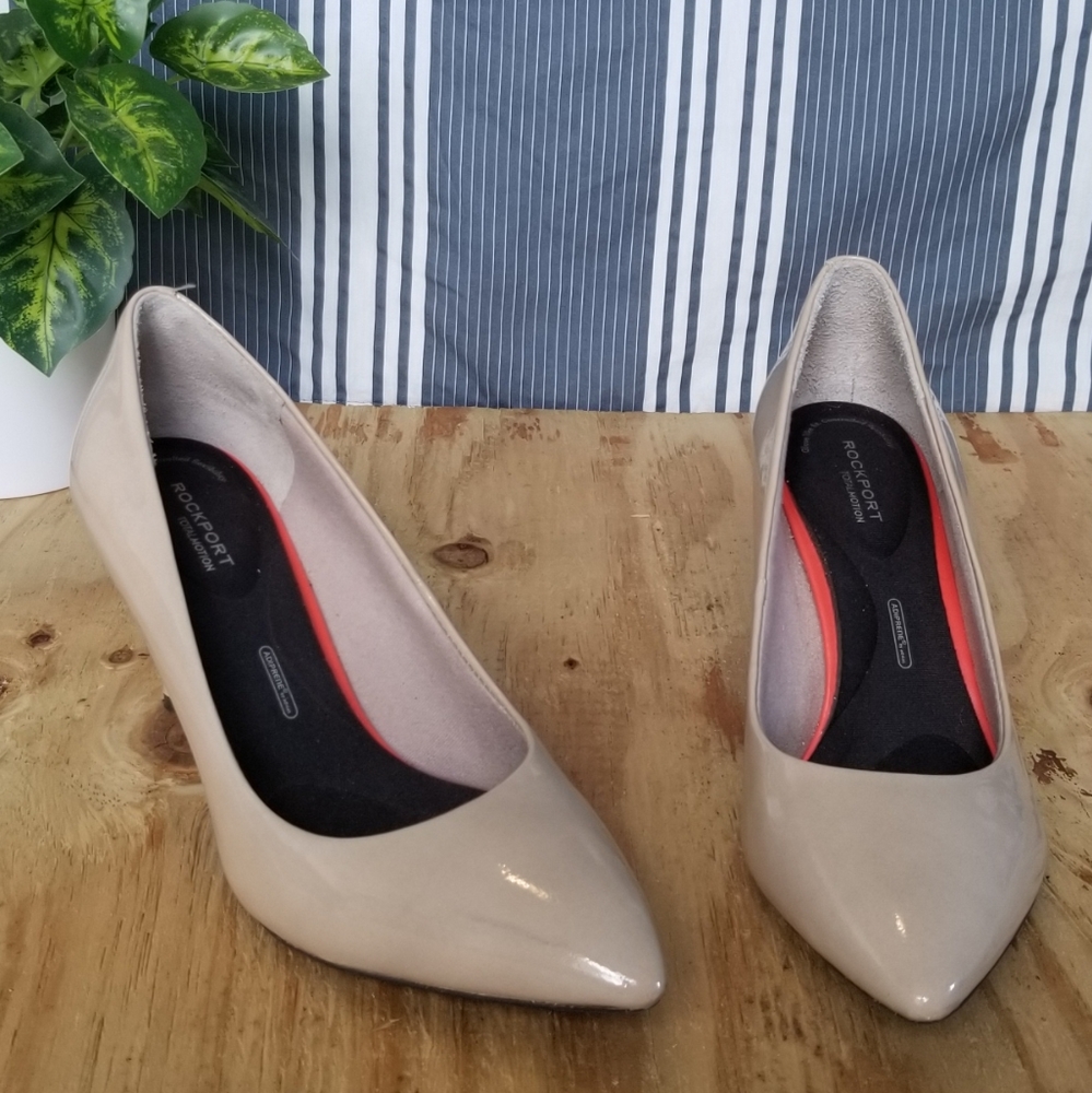 Rockport Total Motion Nude Pumps size 7
